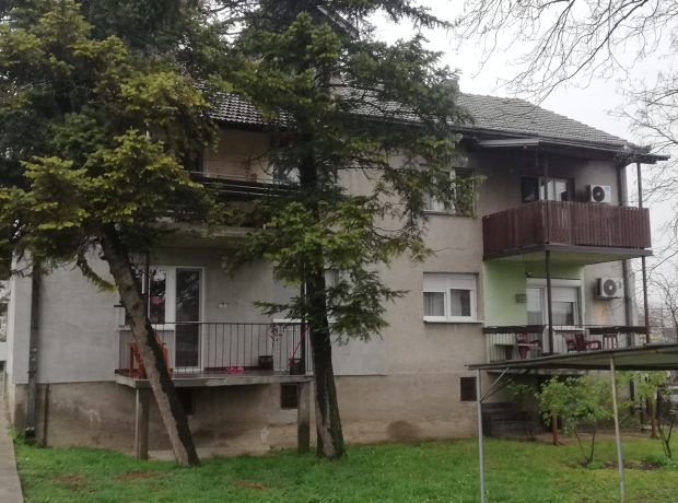 DVOSOBAN STAN-MAČVANSKA MITROVICA