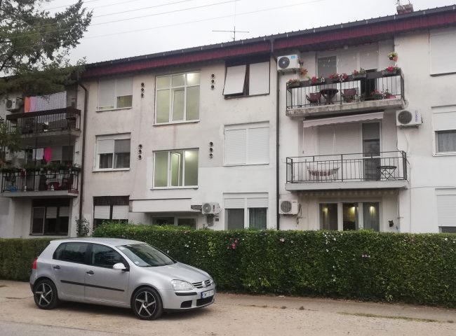 DVOSOBAN STAN-SEVERNO OD PLANINSKE
