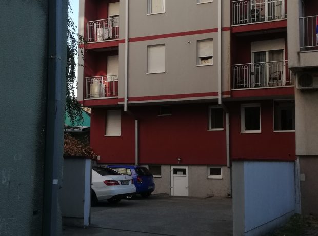 TROSOBAN STAN-SREMSKA MITROVICA