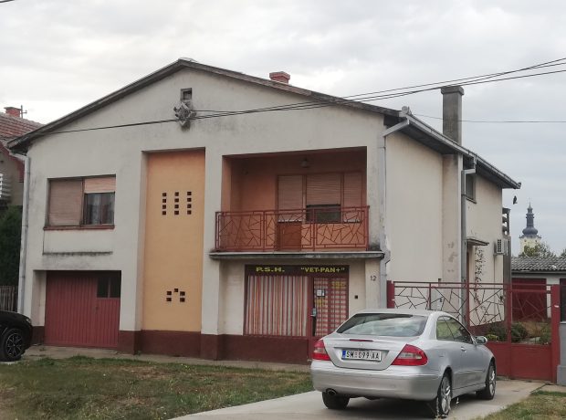 KUĆA-LAĆARAK